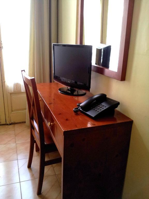 ホテル トレダノ ランブラス バルセロナ 部屋 写真